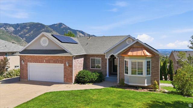 869 E 3350 N, North Ogden, UT 84414