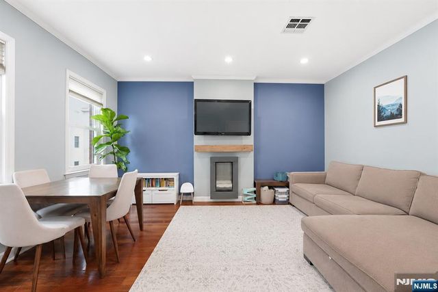 620 38th Street 104, Union City, NJ 07087