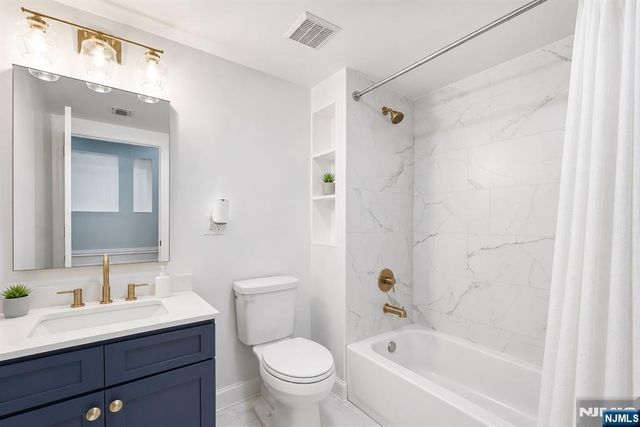 620 38th Street 104, Union City, NJ 07087