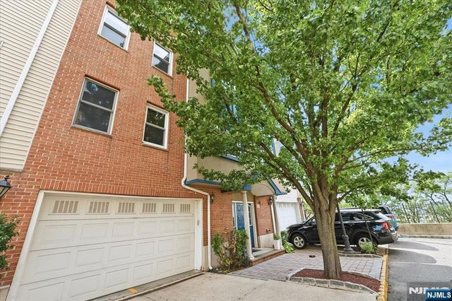 620 38th Street 104, Union City, NJ 07087