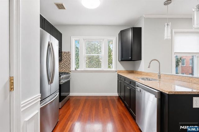 620 38th Street 104, Union City, NJ 07087