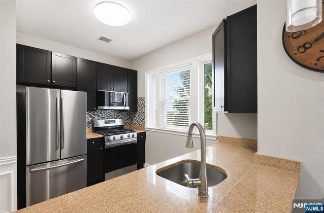 620 38th Street 104, Union City, NJ 07087
