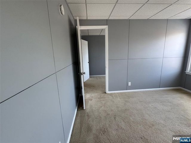 196 Rock Road 2A, Glen Rock, NJ 07452
