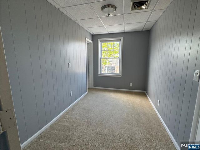 196 Rock Road 2A, Glen Rock, NJ 07452