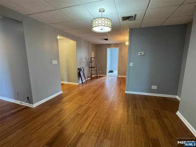 196 Rock Road 2A, Glen Rock, NJ 07452