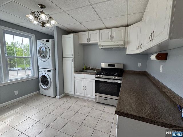 196 Rock Road 2A, Glen Rock, NJ 07452