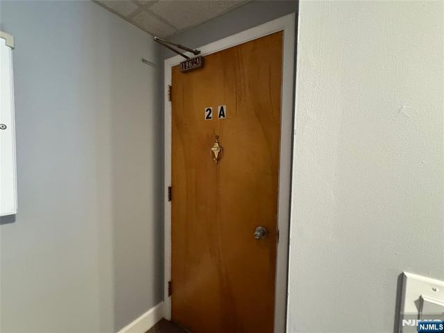 196 Rock Road 2A, Glen Rock, NJ 07452