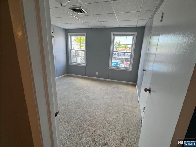 196 Rock Road 2A, Glen Rock, NJ 07452