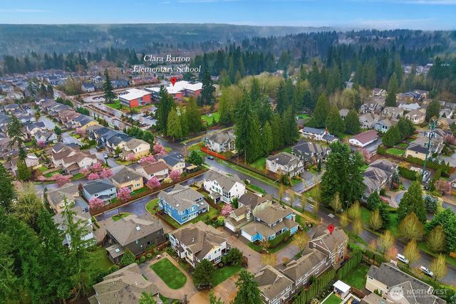 12211 168th Court NE, Redmond, WA 98052