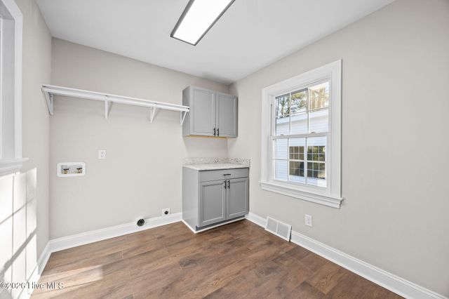 1401 Greenville Boulevard SE, Greenville, NC 27858