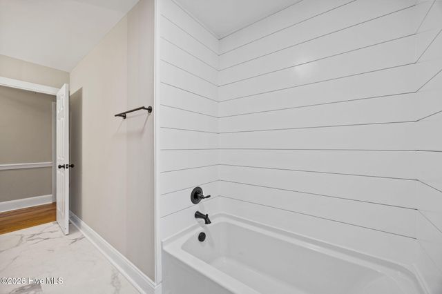 1401 Greenville Boulevard SE, Greenville, NC 27858