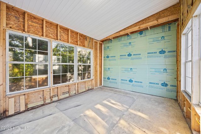 1401 Greenville Boulevard SE, Greenville, NC 27858