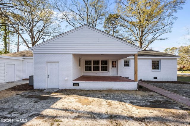 1401 Greenville Boulevard SE, Greenville, NC 27858