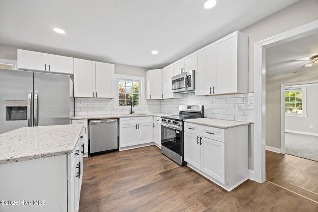 1401 Greenville Boulevard SE, Greenville, NC 27858