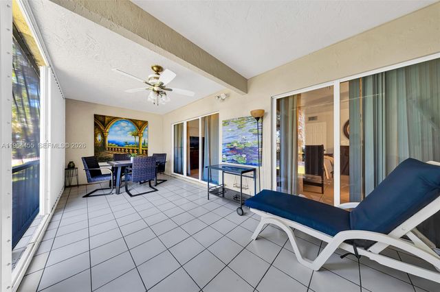 4040 Crystal Lake Dr 105, Deerfield Beach, FL 33064