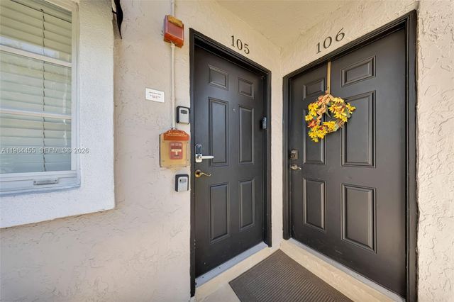 4040 Crystal Lake Dr 105, Deerfield Beach, FL 33064