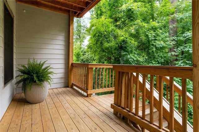 914 Canterbury Lane NE, Atlanta, GA 30324