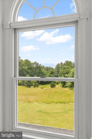 274 AARON MOUNTAIN RD, Castleton, VA 22716