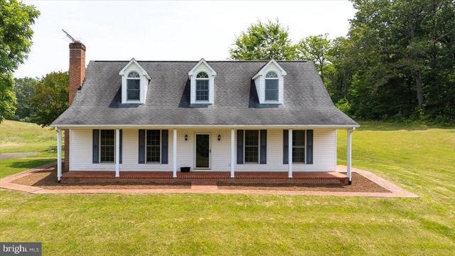 274 AARON MOUNTAIN RD, Castleton, VA 22716