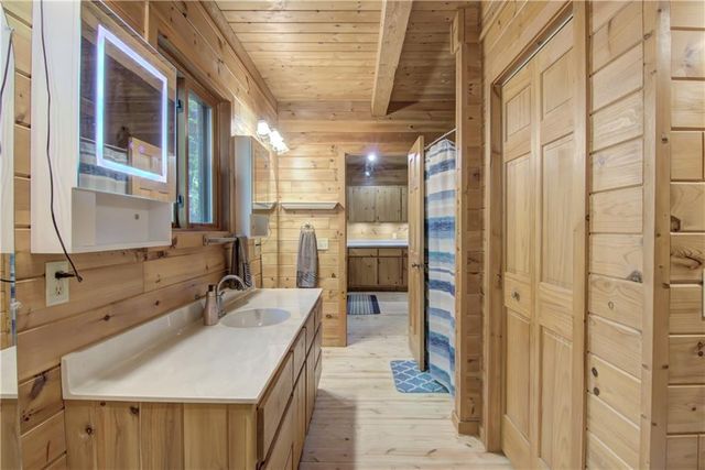 26175 S Lipsett Lake Road, Spooner, WI 54801