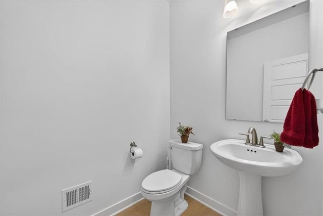 6619 NW 105th Court, Kansas City, MO 64154