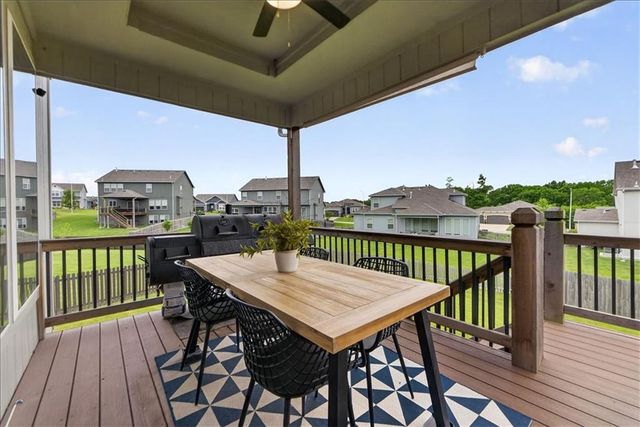 6619 NW 105th Court, Kansas City, MO 64154