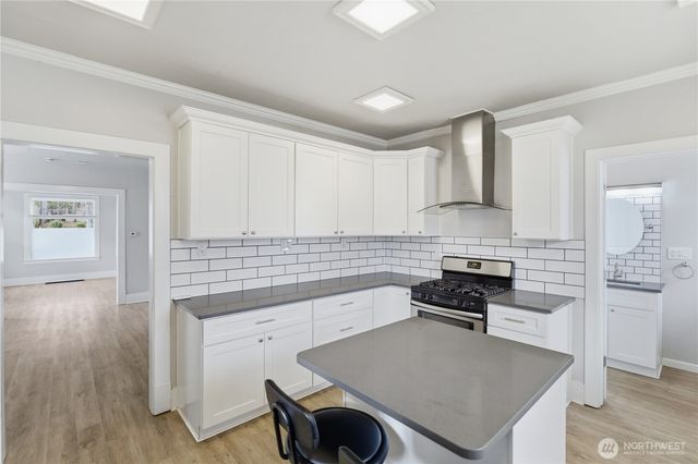 2529 S G Street, Tacoma, WA 98405