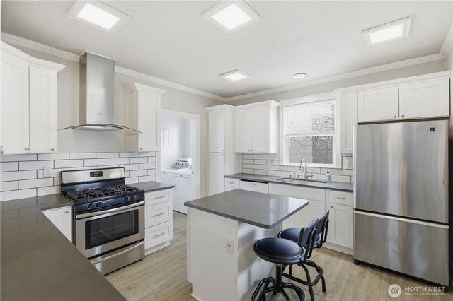 2529 S G Street, Tacoma, WA 98405