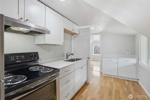 2529 S G Street, Tacoma, WA 98405