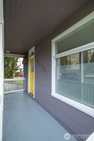 2529 S G Street, Tacoma, WA 98405