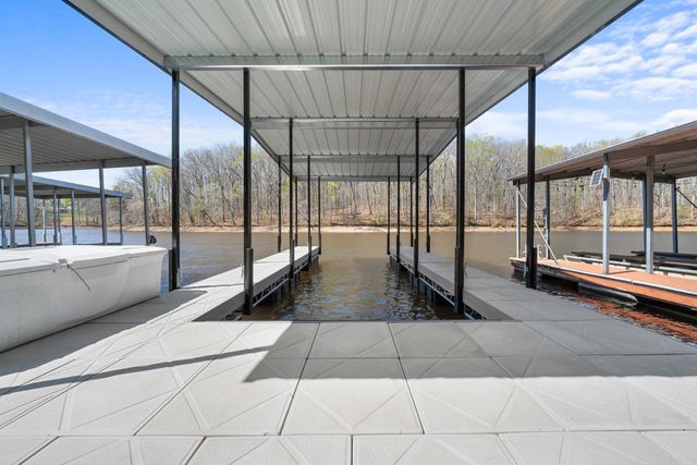 74 Maple Dr, Winchester, TN 37398