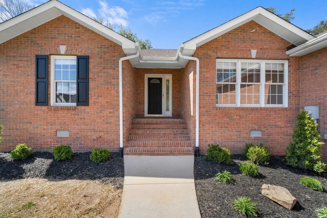 74 Maple Dr, Winchester, TN 37398