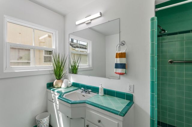 131 46 St, Sacramento, CA 95819
