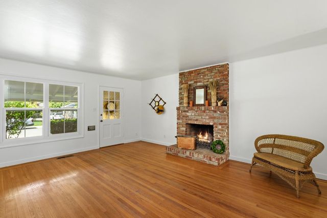 131 46 St, Sacramento, CA 95819