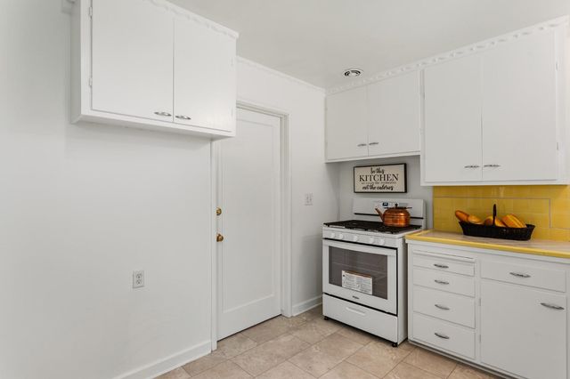131 46 St, Sacramento, CA 95819