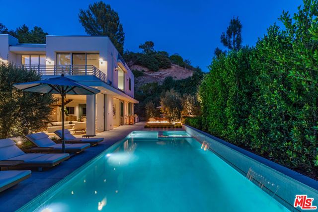 9011 Alto Cedro Drive, Beverly Hills, CA 90210