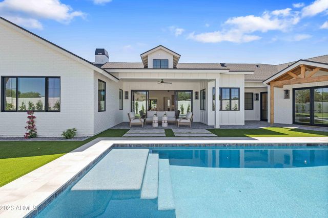 4248 E PATRICIA JANE Drive, Phoenix, AZ 85018