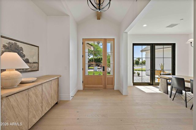 4248 E PATRICIA JANE Drive, Phoenix, AZ 85018