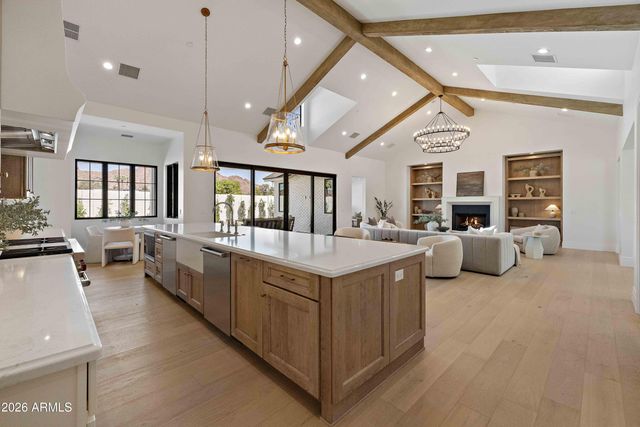 4248 E PATRICIA JANE Drive, Phoenix, AZ 85018