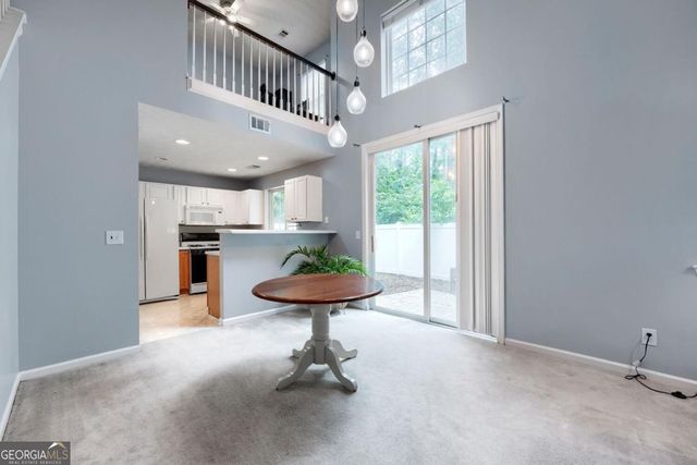 1277 W Oaks Way, Woodstock, GA 30188
