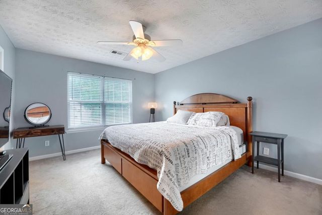 1277 W Oaks Way, Woodstock, GA 30188