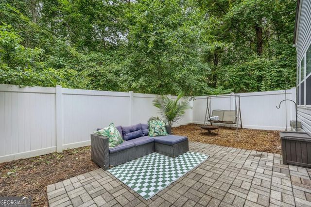 1277 W Oaks Way, Woodstock, GA 30188