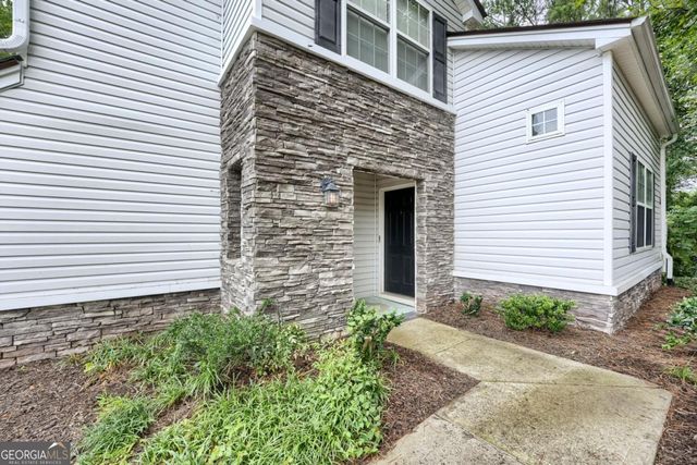 1277 W Oaks Way, Woodstock, GA 30188