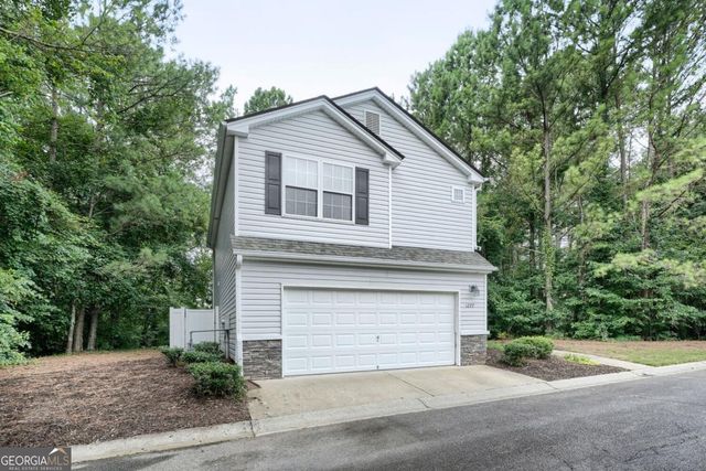 1277 W Oaks Way, Woodstock, GA 30188