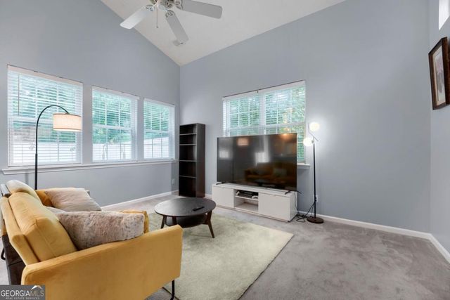 1277 W Oaks Way, Woodstock, GA 30188