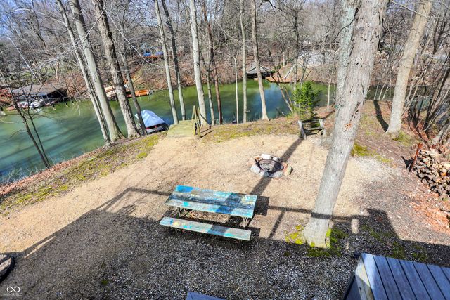 7476 S Susan Lane, Trafalgar, IN 46181