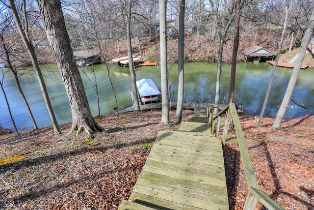 7476 S Susan Lane, Trafalgar, IN 46181