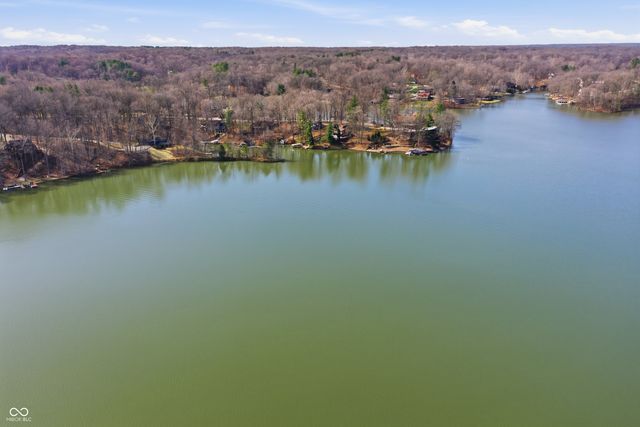 7476 S Susan Lane, Trafalgar, IN 46181