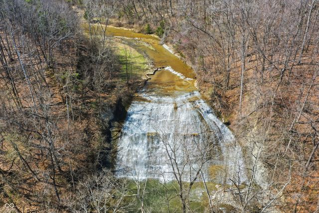 7476 S Susan Lane, Trafalgar, IN 46181