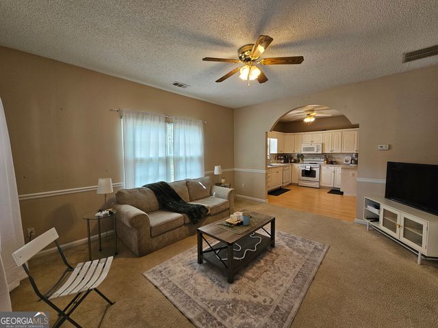 17 Goodwyn Road, Newnan, GA 30265